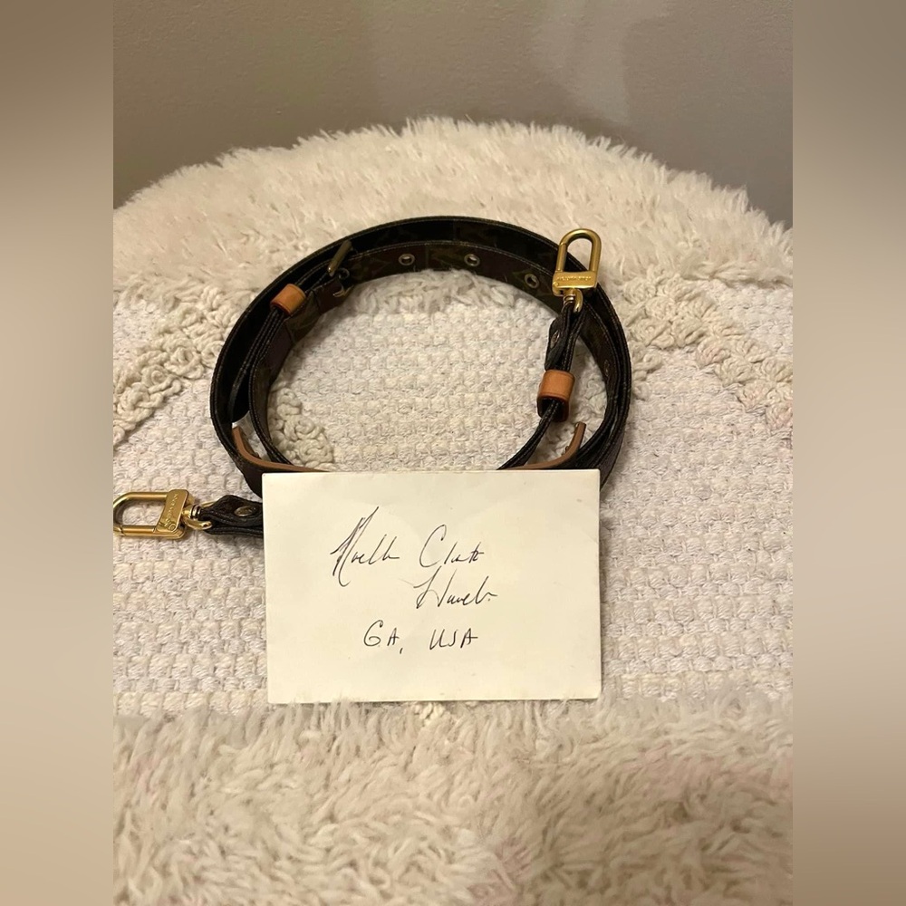 💯Authentic Louis Vuitton Adjustable Monogram Strap with shoulder pad